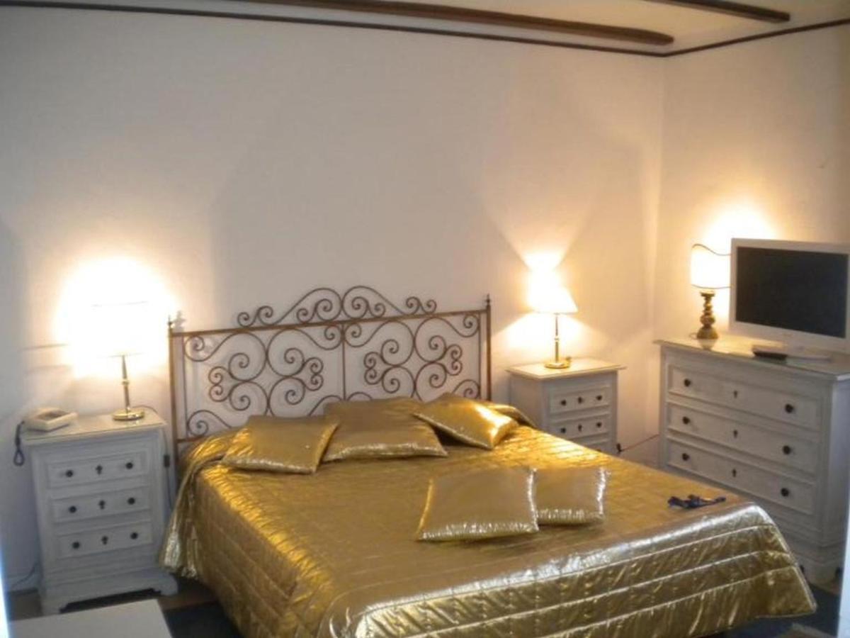 Hotel Corallo مونتيكاتيني تيرمي المظهر الخارجي الصورة