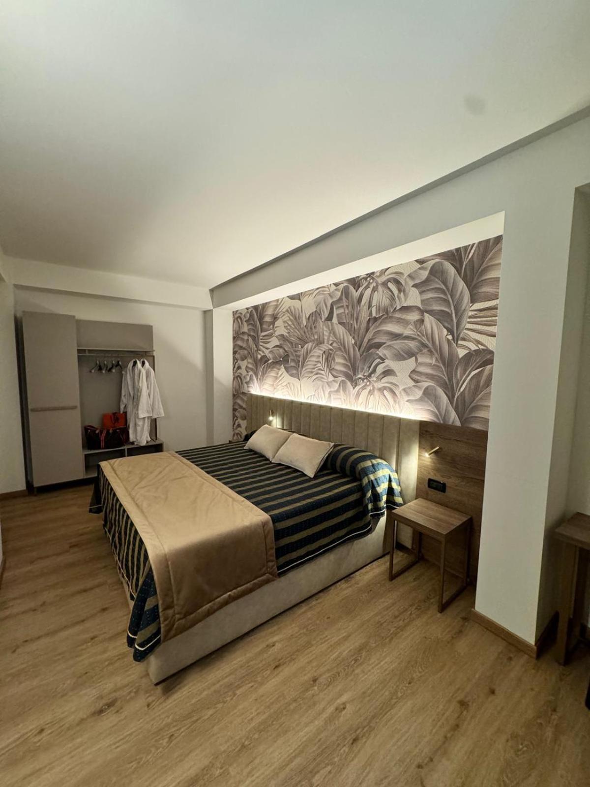 Hotel Corallo مونتيكاتيني تيرمي المظهر الخارجي الصورة