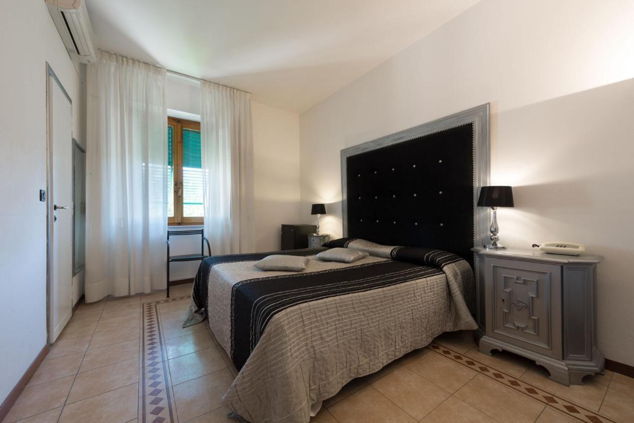 Hotel Corallo مونتيكاتيني تيرمي المظهر الخارجي الصورة